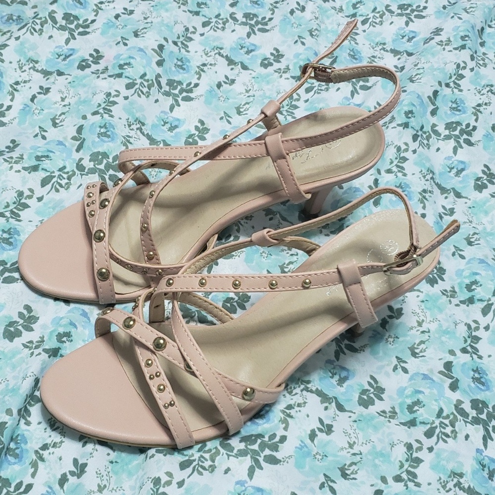 New blush pink strappy heels by Forever.